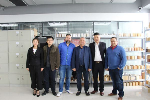 Spanish customers visit Rongsheng refractories