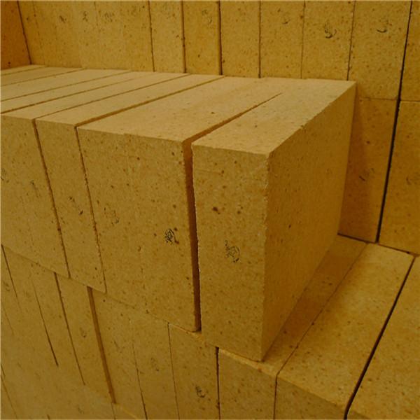 Alumina Cement Fire Safe Bricks , Low Porosity Customized Refractory Clay Bricks