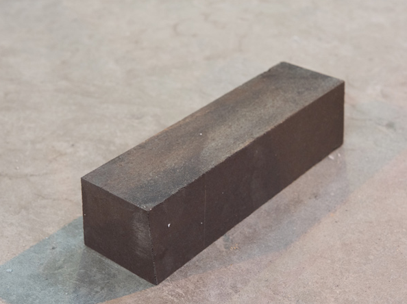 Bonded Magnesia Bricks Customized Size For Chemical Industry Furnaces