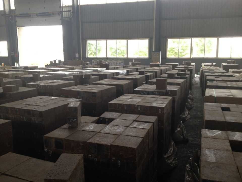 The Refractory Material High Refractoriness Magnesia Bricks For Glass Furnace Standard Size